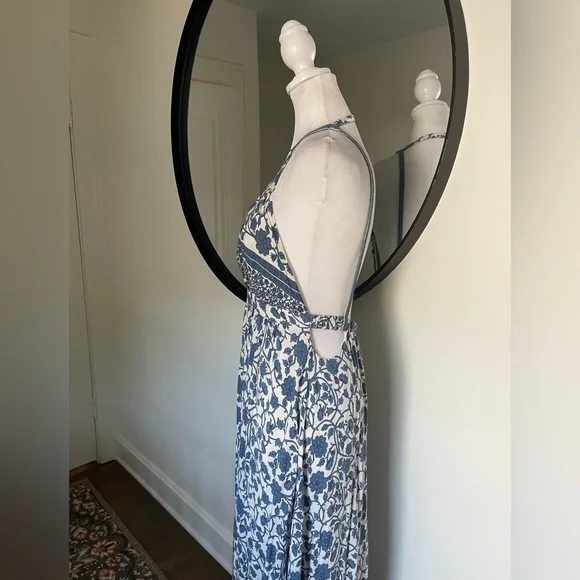 Aakaa Blue and White Striped Maxi Dress - Picture 6 of 9